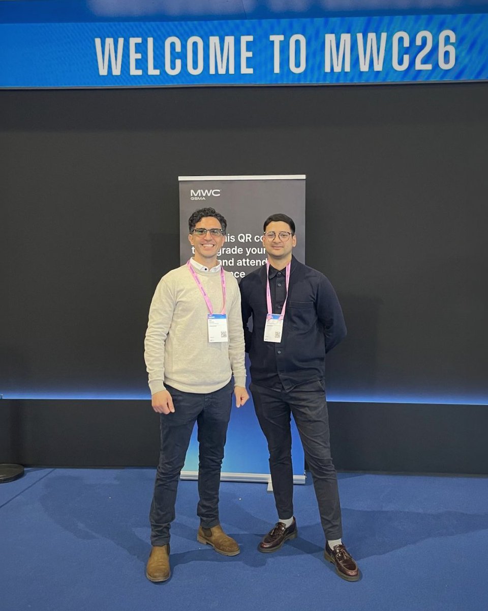 yellowHEAD tweet media