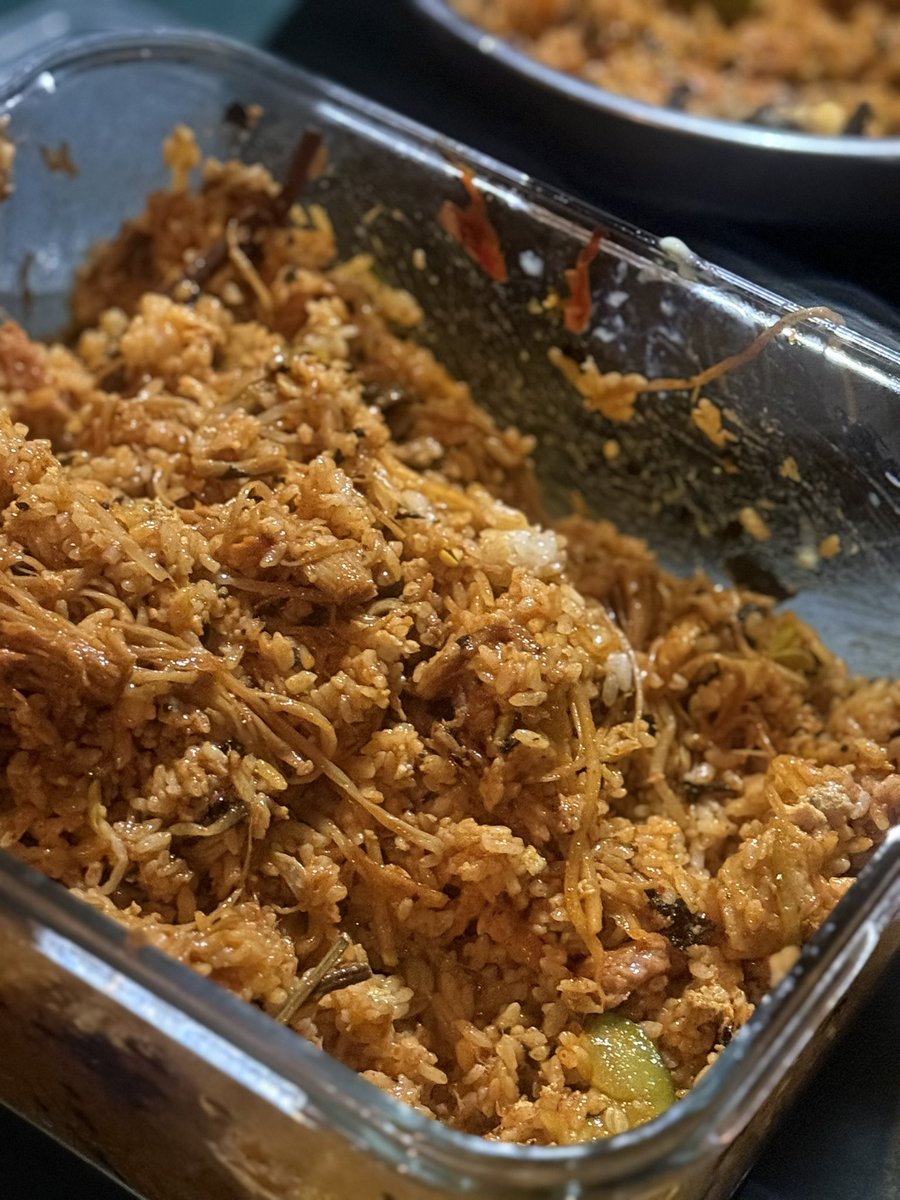 𝑷𝑨𝑵𝑰𝑪 𝑹𝑶𝑶𝑴 tweet media