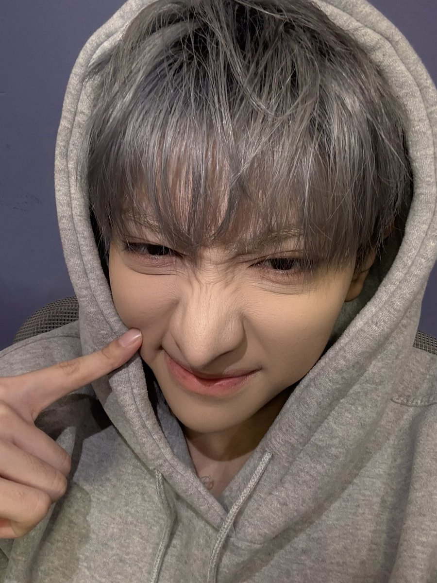 WUZO_BLITZERS's tweet photo. [📷][#BLISHOT]

260305 SYA FAN SIGN EVENT

#샤 #SYA
#블리처스 #BLITZERS https://t.co/T0o0F5lSLA
