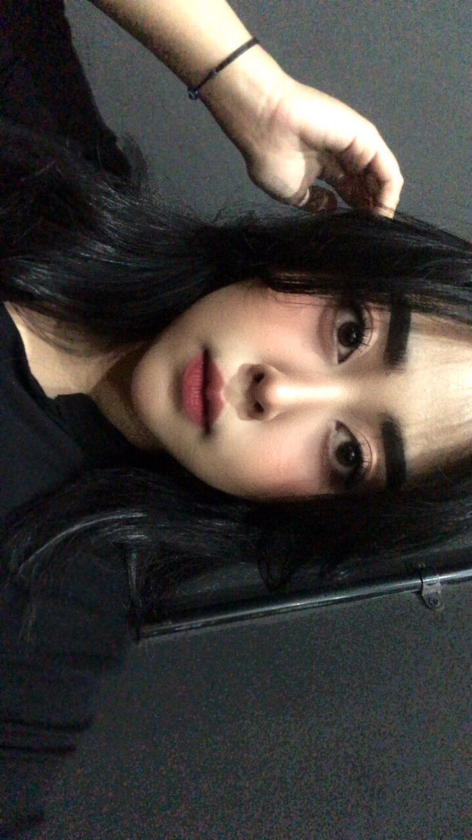 aquariuss tweet media