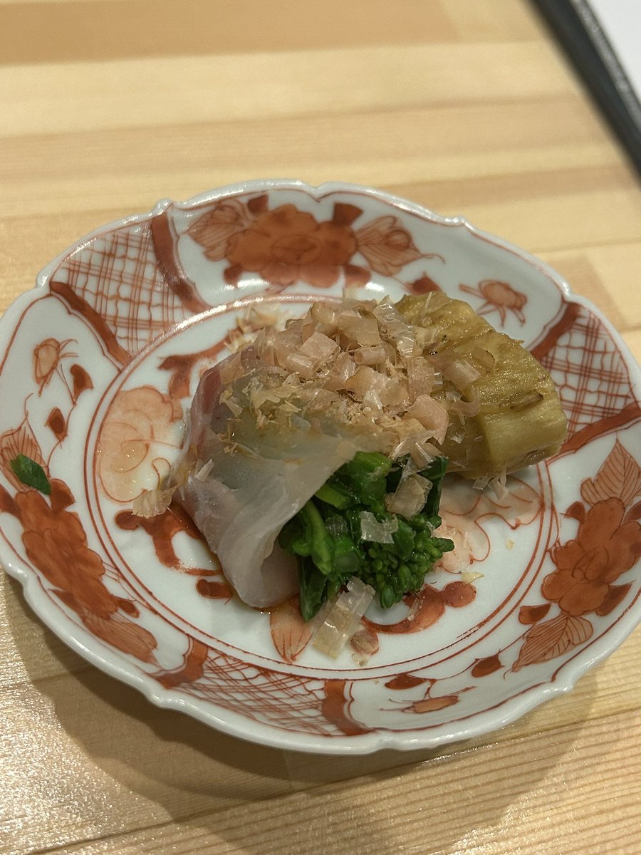 Sa12342Ma's tweet photo. 中目黒のお寿司屋美味かった～ https://t.co/UxQ4JMaOiG