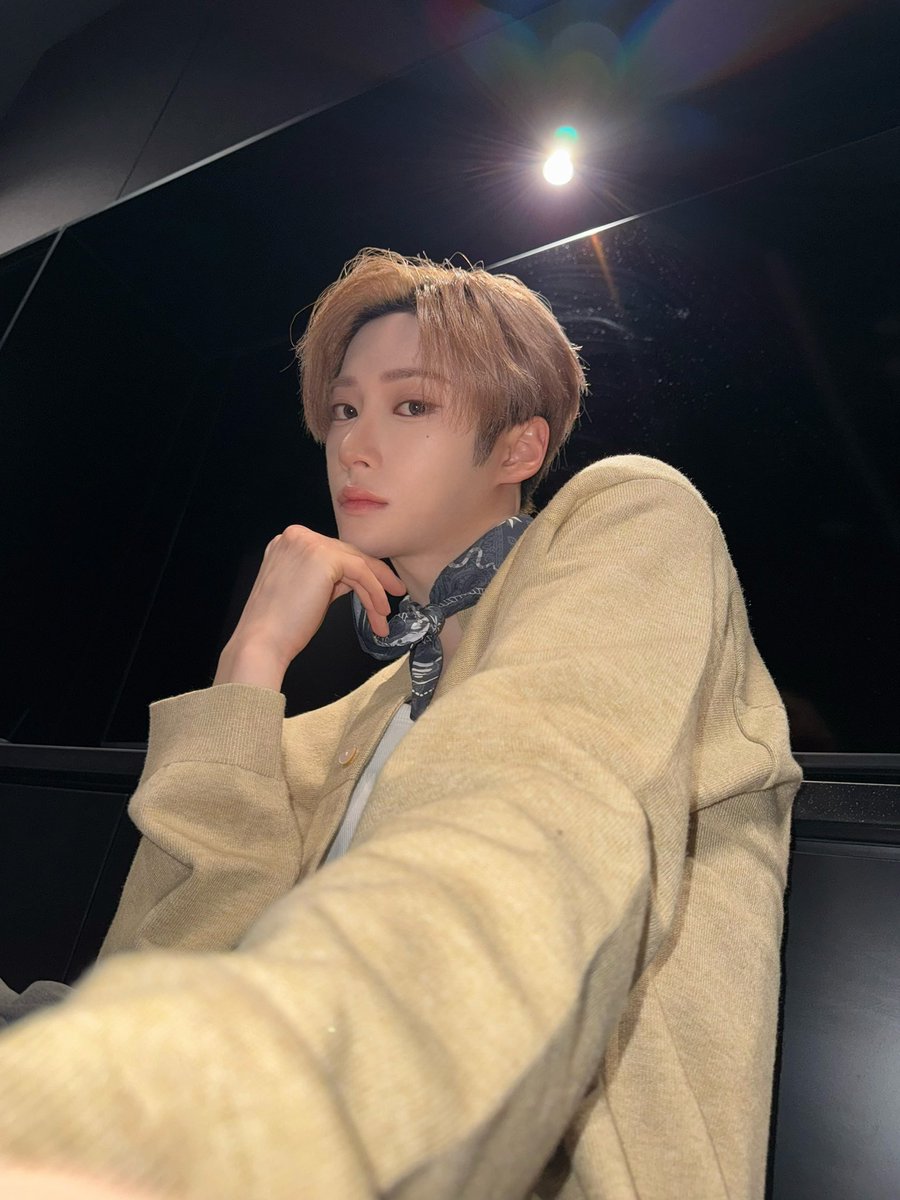 아니나정말이구도너무좋음………
누무이뿜…………..