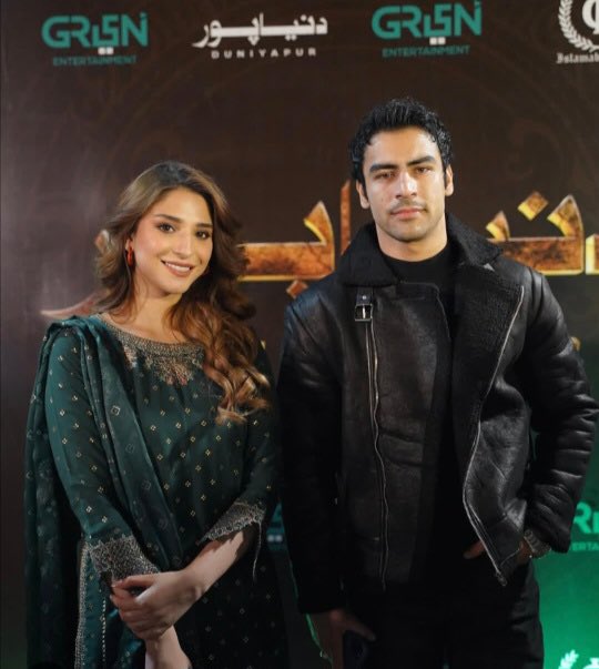 nazar off my fave pair of besties kyunki log bohot zaalim hai yaha, ajeeb harkat karte rehte hai🧿