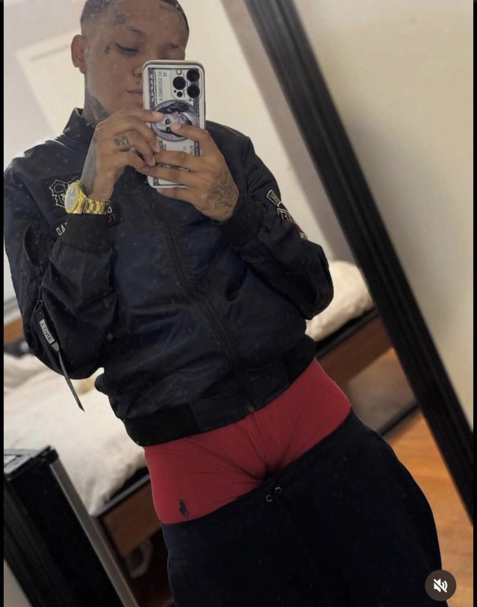 𝐑𝐨𝐦𝐚𝐧𝐢 𝐁𝐚𝐧𝐤𝐬 tweet media