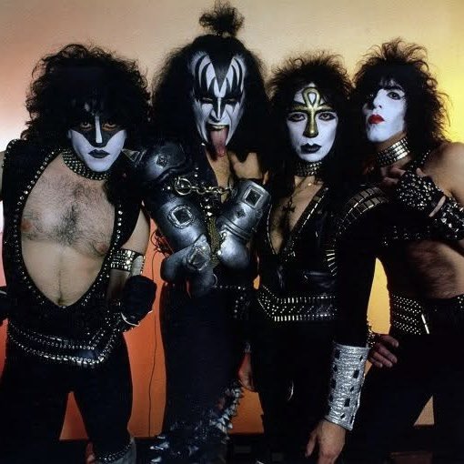 The Record Spinner tweet media