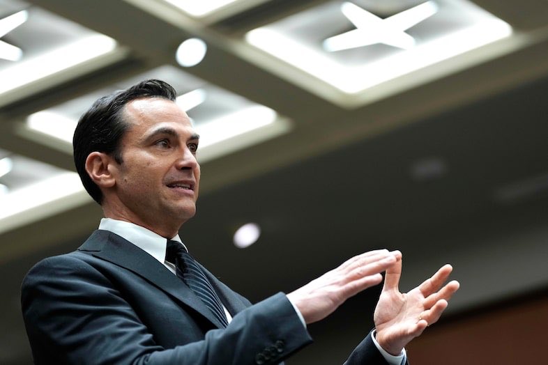 mob2718's tweet image. The #LiberalCorruption team doing their usual best to hide their incompetence &amp;amp; criminal action the tax paying citizens.  Right ⁦@MarkJCarney⁩ ?  Why else would this be happening?   theglobeandmail.com/opinion/editor…