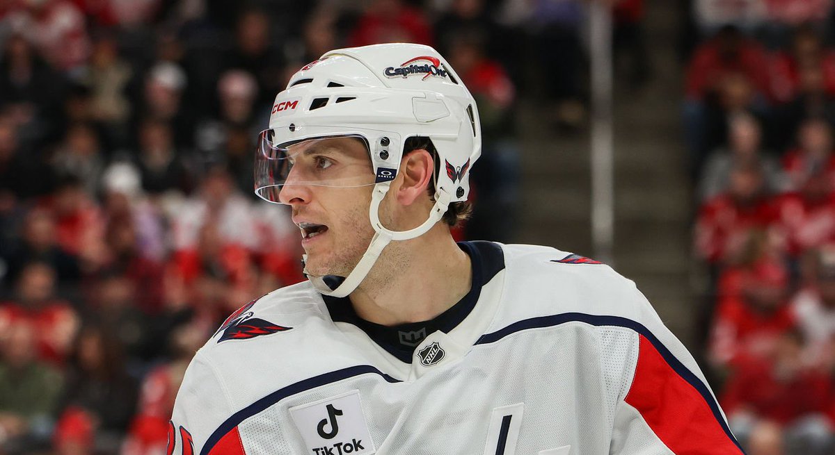 PuckEmpire tweet media