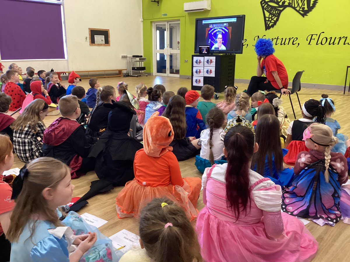 WeaverhamAcademy tweet media