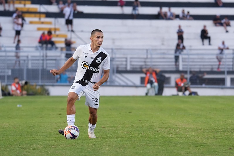 PROCESSO NA JUSTIÇA - Em ação contra a Ponte, defesa diz que lateral precisou cortar cabelo de colegas para ter renda 👉 glo.bo/40gZhz4

📸 Diogo Reis/PontePress