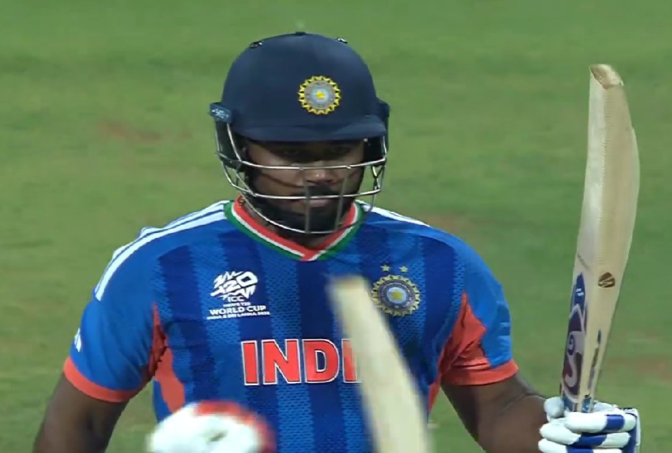 Stand up and applaud the saviour SANJU.