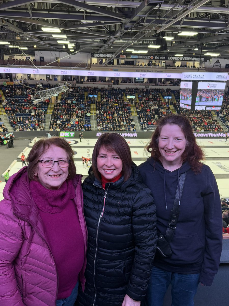 Janet Tobin 🫐🇨🇦 tweet media