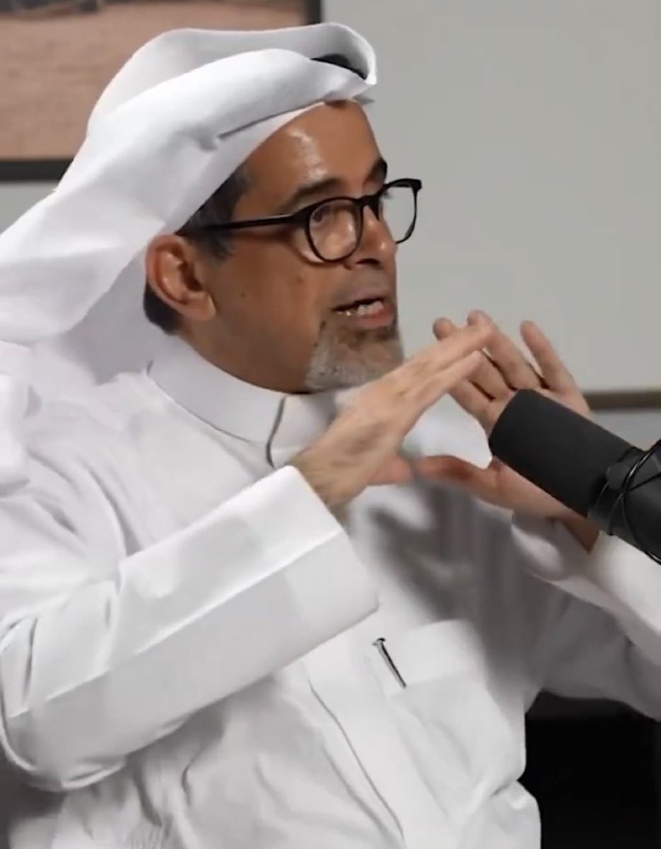 الشريف الدكتور عبيد العبدلي   <a href="/dr_alabdali/">الدكتور عبيد بن سعد العبدلي</a> ، و <a href="/ahadiatalabdali/">أحدية العبدلي</a> ثنائية العطاء والولاء لهذا الوطن وثقافته وتنميته  ، نهجها مختلف ، طموحها مختلف ، أسلوبها مختلف تراهن على بناء #الوعي_المستدام ، تٌدهشني استمراريتها والدهشة الكبرى صاحبها وعرابها "سادن التسويق " بل " سادن الوعي "