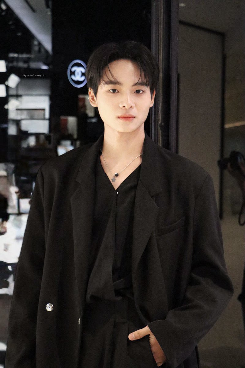 ปักละจะไปเล่นด้วยทุกงาน

<a href="/leopunjaphon/">Leopunjaphon</a>
#leopunjaphon