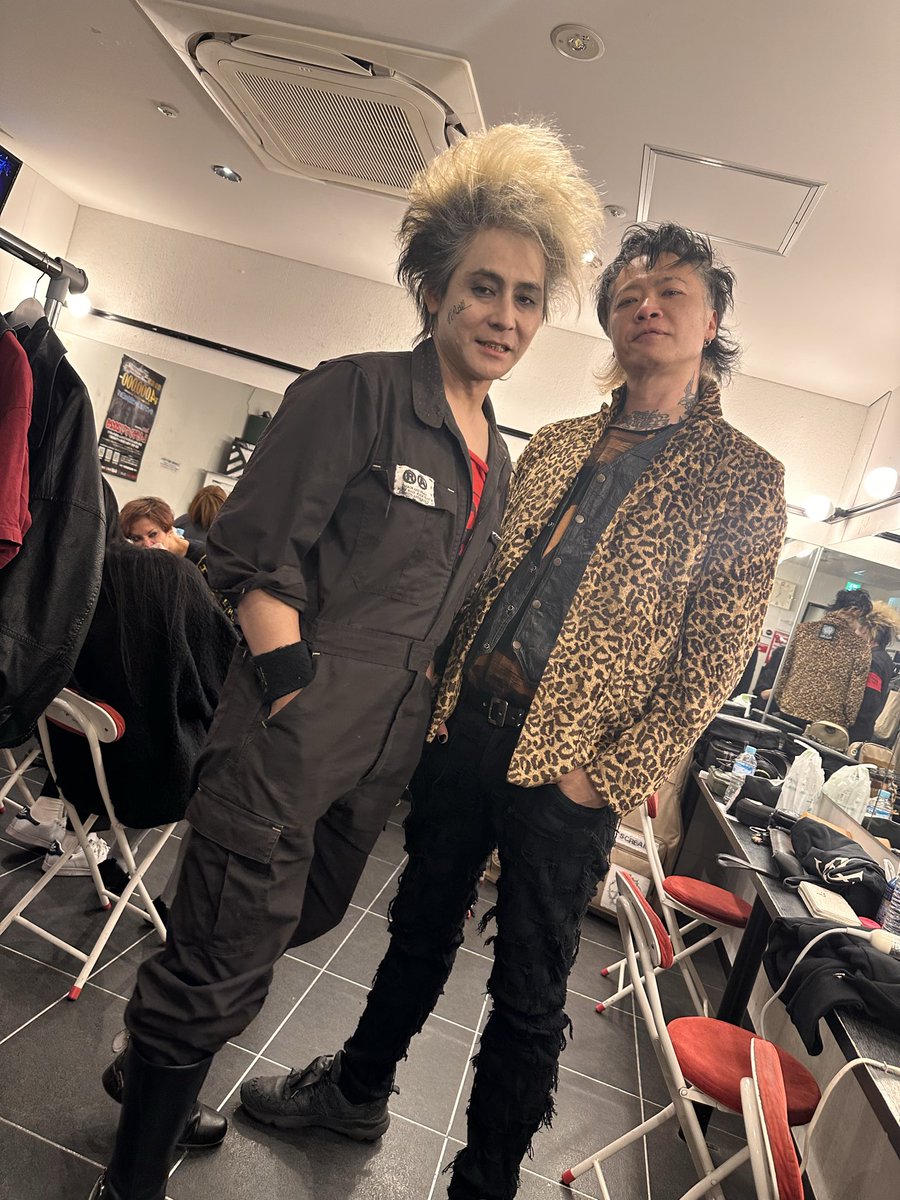 ヒロシ tweet media