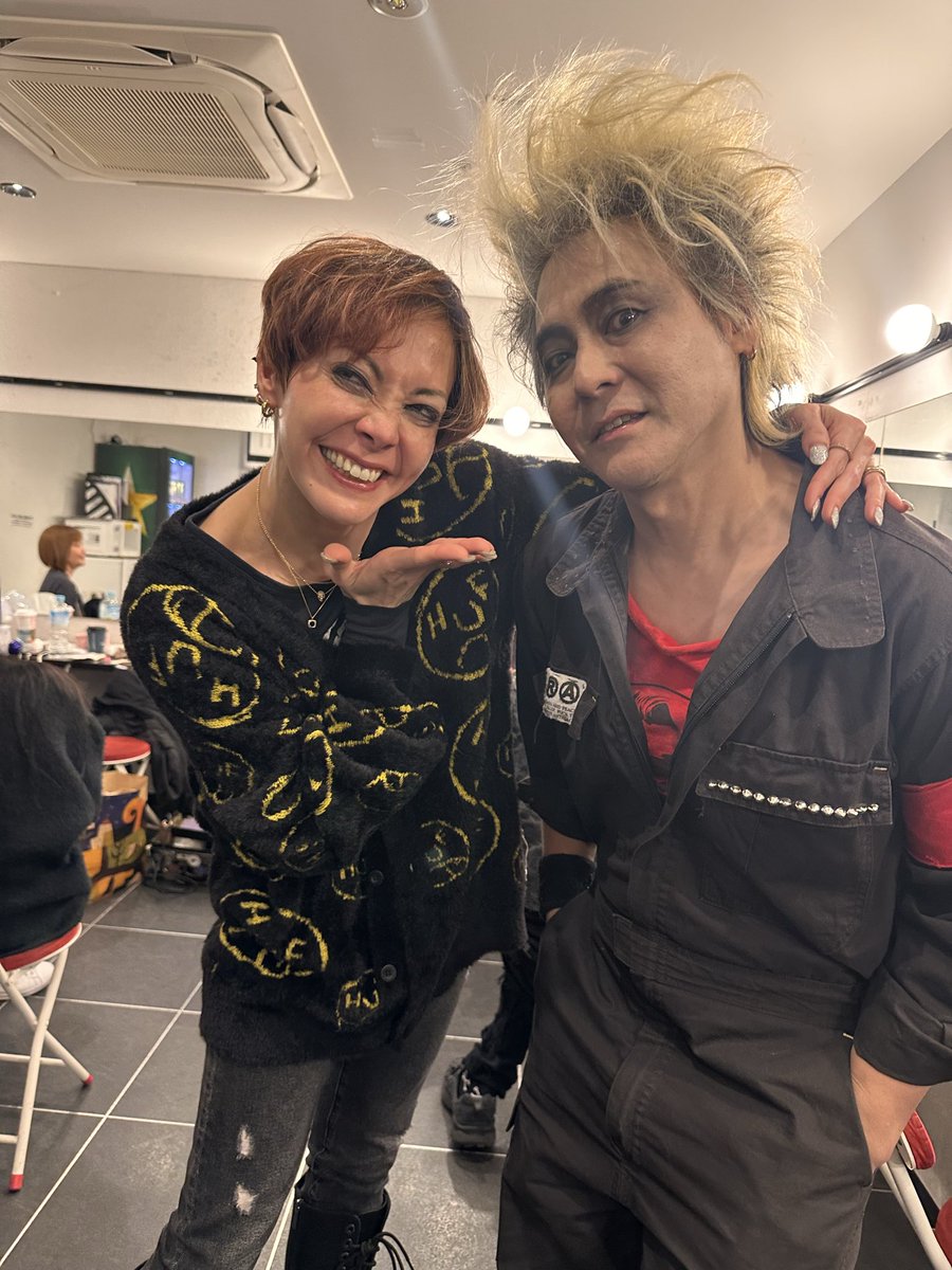 ヒロシ tweet media