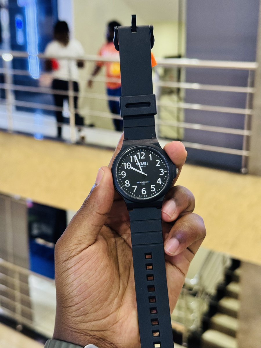 AmRoggoz's tweet image. You are either a Digital or Analog person

Which is which?

F1:SKMEI 2347 Blackout Edition KSH 2000

F2: SKMEI 2108 Analog KSH 2000

Countrywide Delivery✅

📍Cookie House 2nd Floor Shop 209
📞 0733 315 348
#TechIt | @techscents_ke