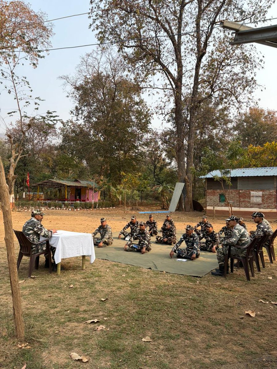 9BnSSB_INDIA's tweet photo. सीमा चौकी में पदस्थापित कार्मिकों को कार्यों के प्रभावी एवं सुरक्षित निष्पादन के लिए मानक प्रचालन प्रक्रिया (SOP) से संबंधित प्रशिक्षण प्रदान किया गया।
#SSB_INDIA
#SSBFTRLUCKNOW
#SSBSHQGKP
#Training
#StandardOperatingProcedure
#CapacityBuilding
#BorderSecurity
#SeemaSuraksha https://t.co/36gaMscE1d