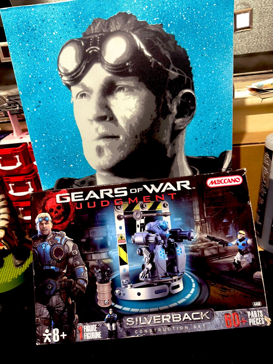 Bfl_Abdn's tweet photo. The temptation to open and build the Silverback that @Bleach4Brains got me is getting stronger. 

Baird painting by moi. #meccano #gowjudgement #gearsofwar #silverback https://t.co/qKgmil1dCX