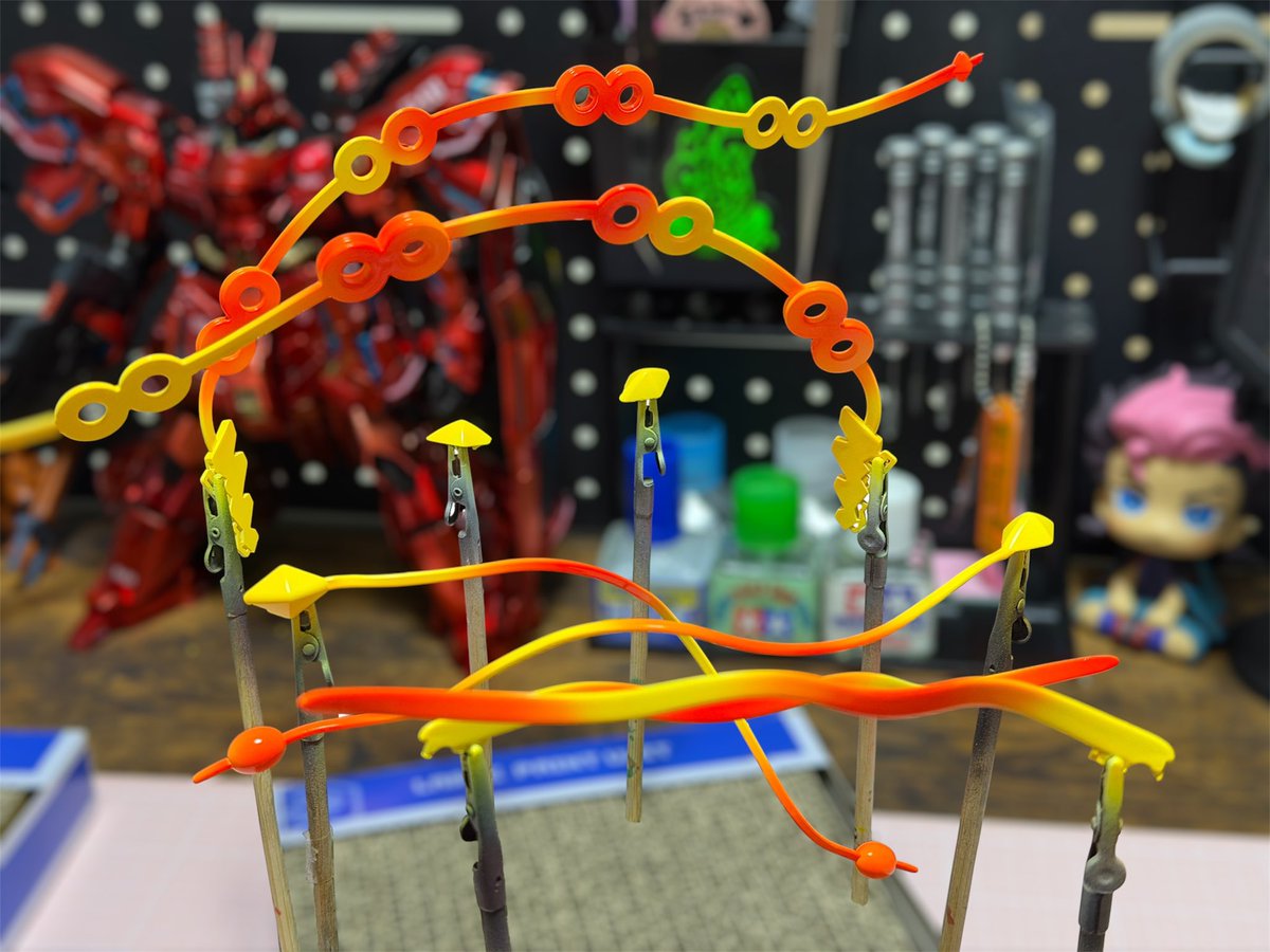 製作進捗 メガレックウザ🐉 】 最後の塗装、ヒゲ的なパーツの