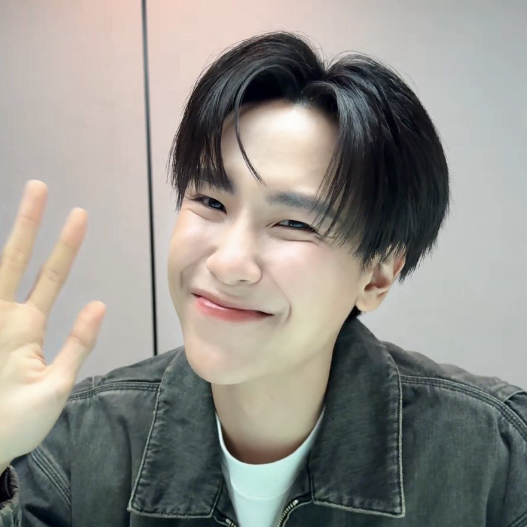 หมั่นเขี้ยวว ㅠ ㅠ ㅠ จูเด้นหนิ้ ้