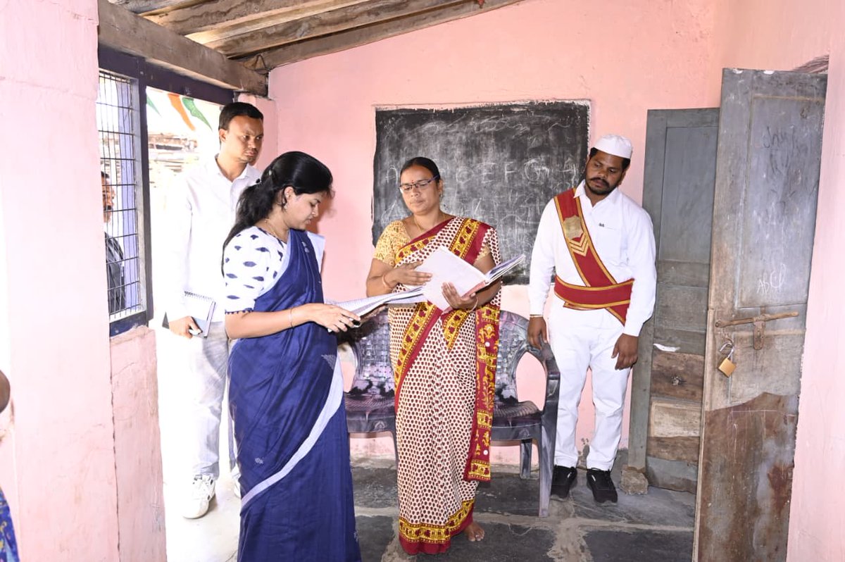 Collector Mahabubabad tweet media