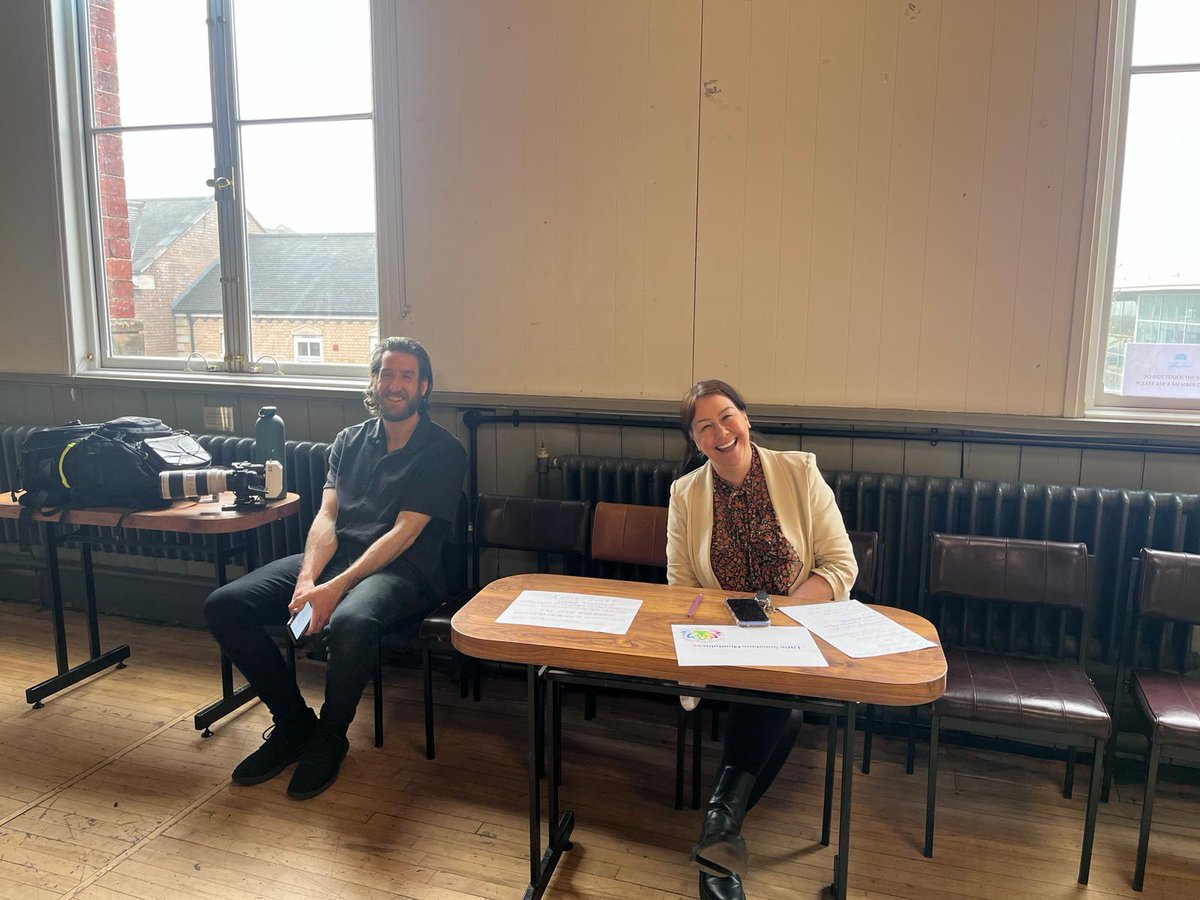 BarneyEcho1's tweet photo. We are live in Telford for our Barney &amp; Echo Mindfulness Roadshow and it's World Book Day! We have such an exciting day ahead 📷
#WorldBookDay #awardwinning #barneyechobooks #barneyecho #mindfulness #wellbeing #primaryeducation #telford https://t.co/BqUKUGPtvr