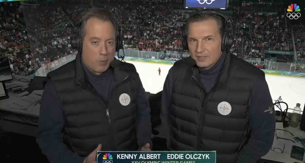 SteveJonesPSU's tweet photo. Hour 1 today on @SteveJonesPSU, we'll look back at Team USA Hockey &amp; the NHL with @KennyAlbert. Hour 2, we'll talk Philly sports with Ray Dunne. Here's how you can listen https://t.co/FrZ1nVAIVi https://t.co/ueBfw84yaU