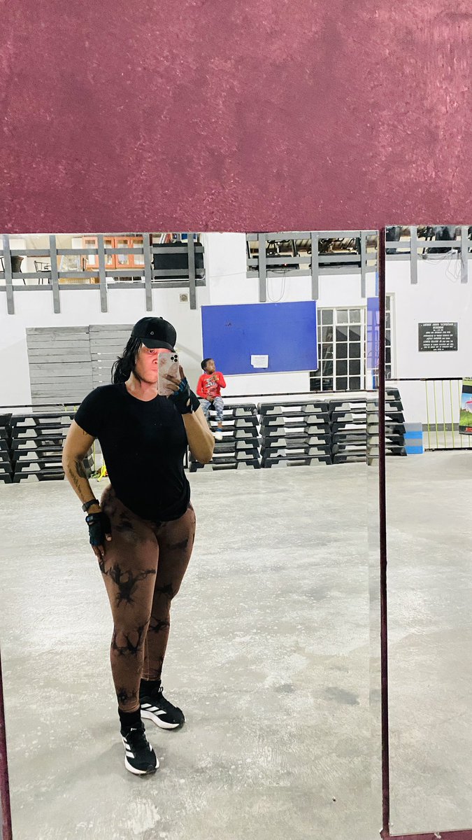 Mama Ka Lotus tweet media