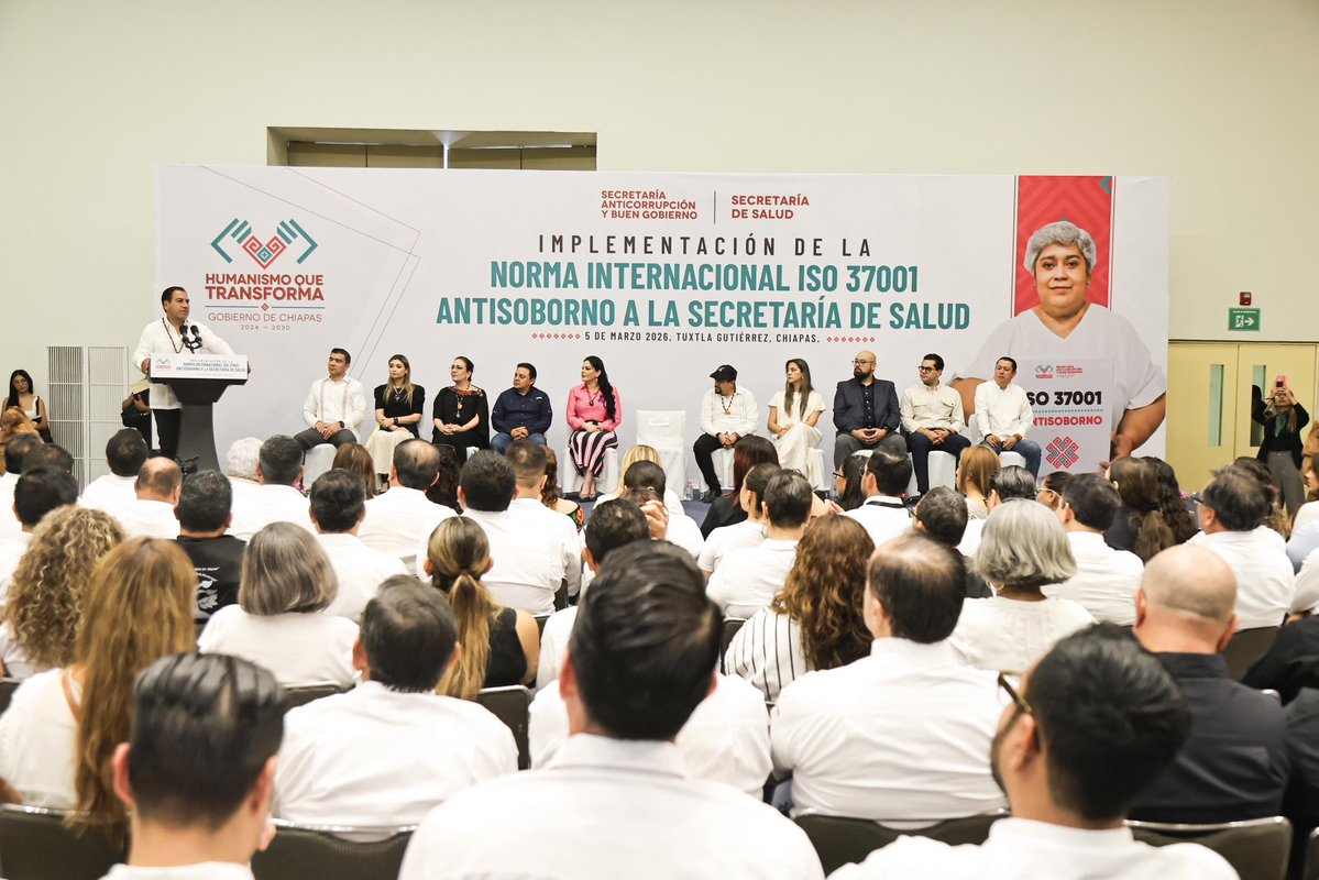 La Secretaría de Salud de Chiapas ha implementado la norma internacional ISO 37001 antisoborno, un logro histórico que busca garantizar protocolos claros y transparentes en la gestión de recursos.

Con esta acción, buscamos fortalecer la confianza de la ciudadanía y asegurar que