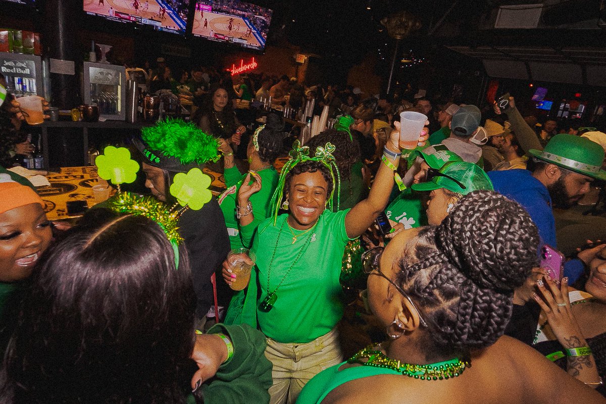 Dive Bar Cleveland tweet media