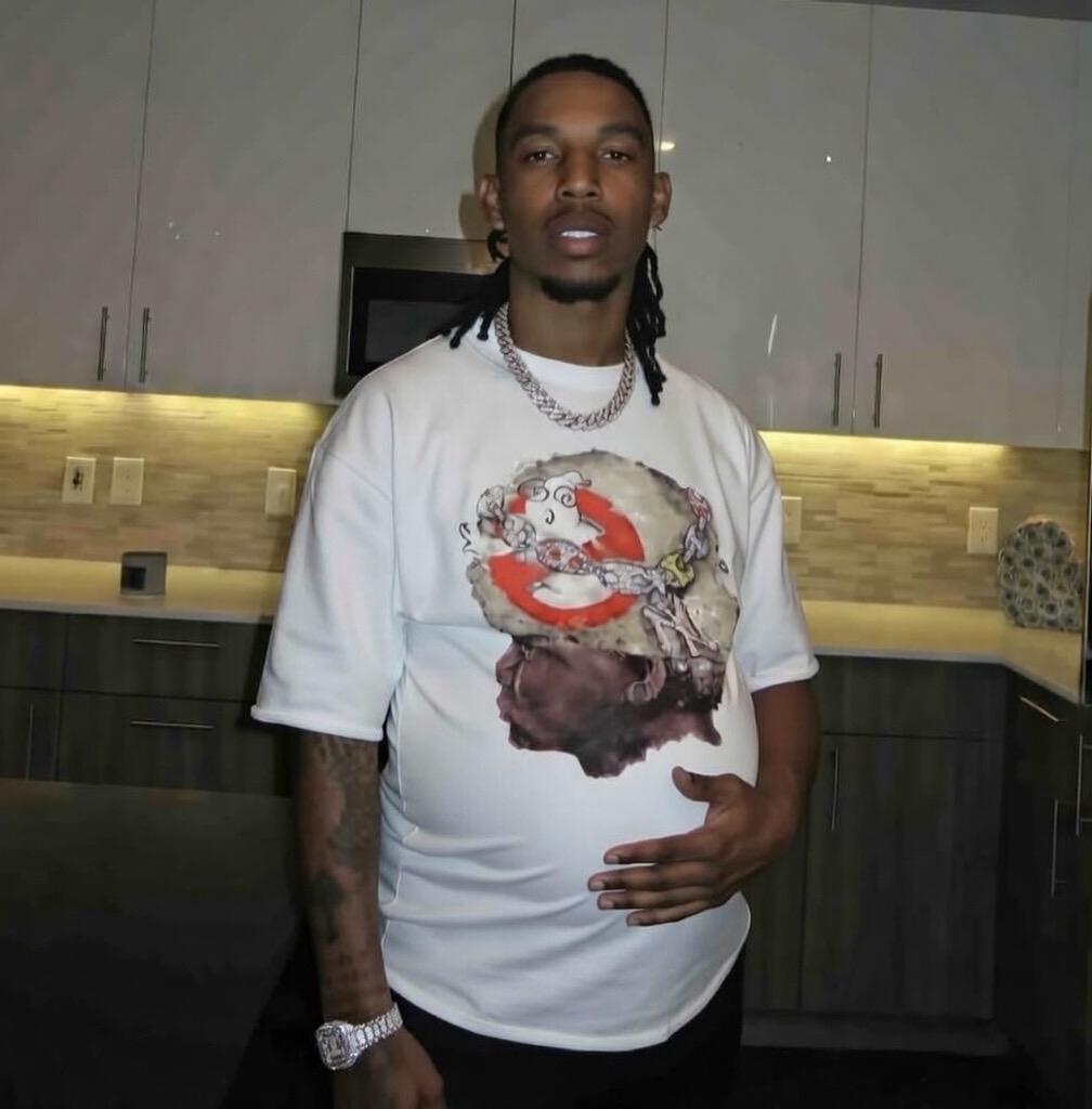 B Lou Updates 🌟 tweet media