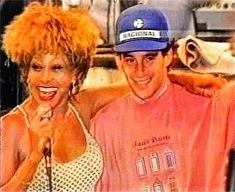 F1_AyrtonSenna's tweet image. Simply the best. 

Tina Turner and Ayrton Senna at the post-race concert following the 1993 Adelaide Grand Prix.
@tinaturner
#Senna 

m.youtube.com/watch?v=bbqBPA…