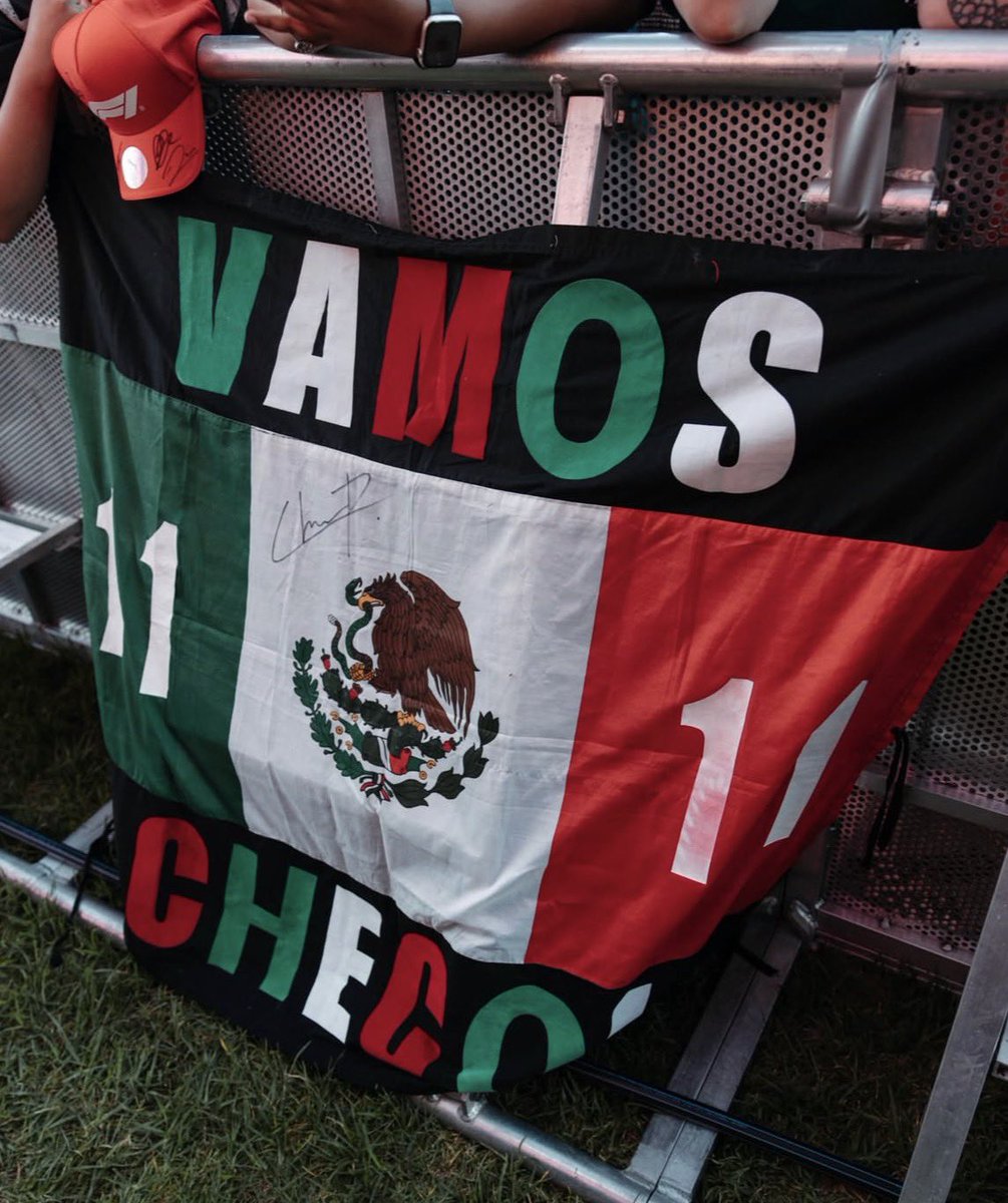 acervo checo tweet media