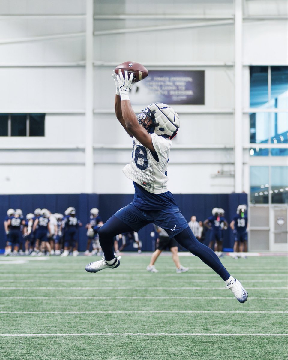 UConn Football tweet media