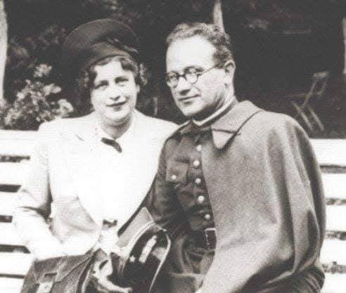 Jarek PAPIS-ROZENBAUM tweet media