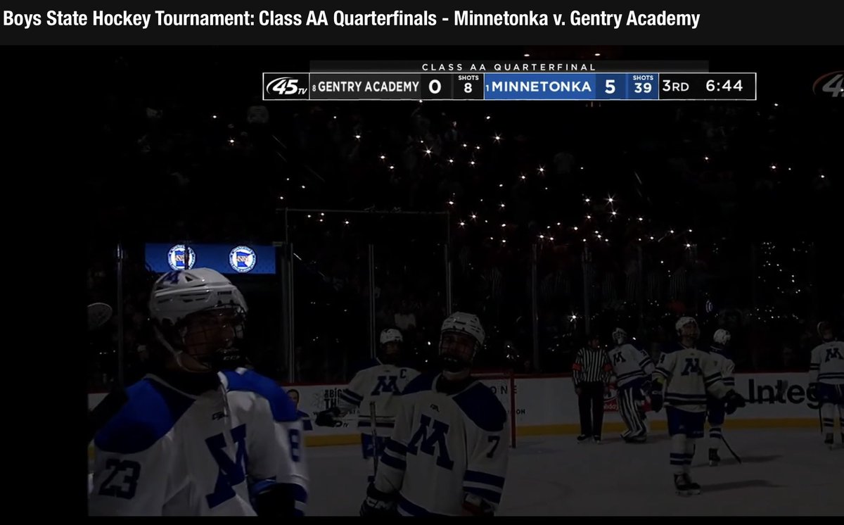 apkeo's tweet photo. Love it!  Lights go out at @MSHSL AA hockey and the fans try to light up the ice. https://t.co/mvHDSpLZ1x