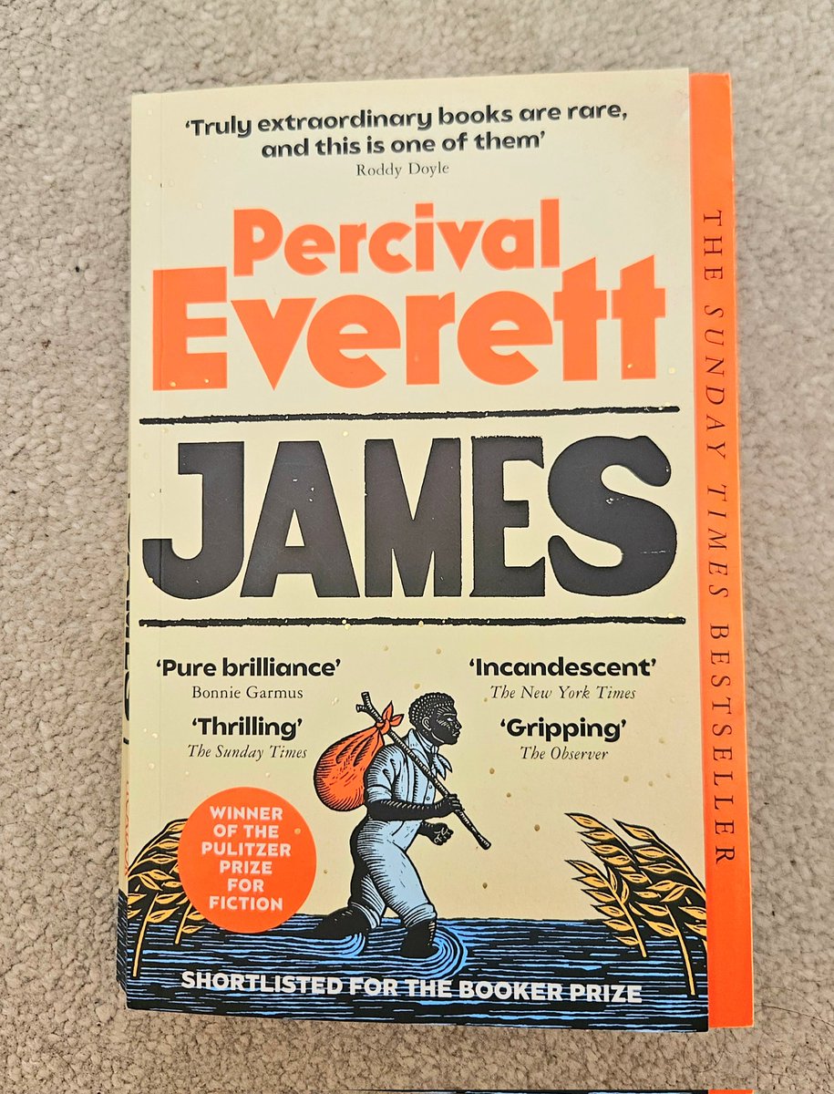 Bookaholic Bex tweet media