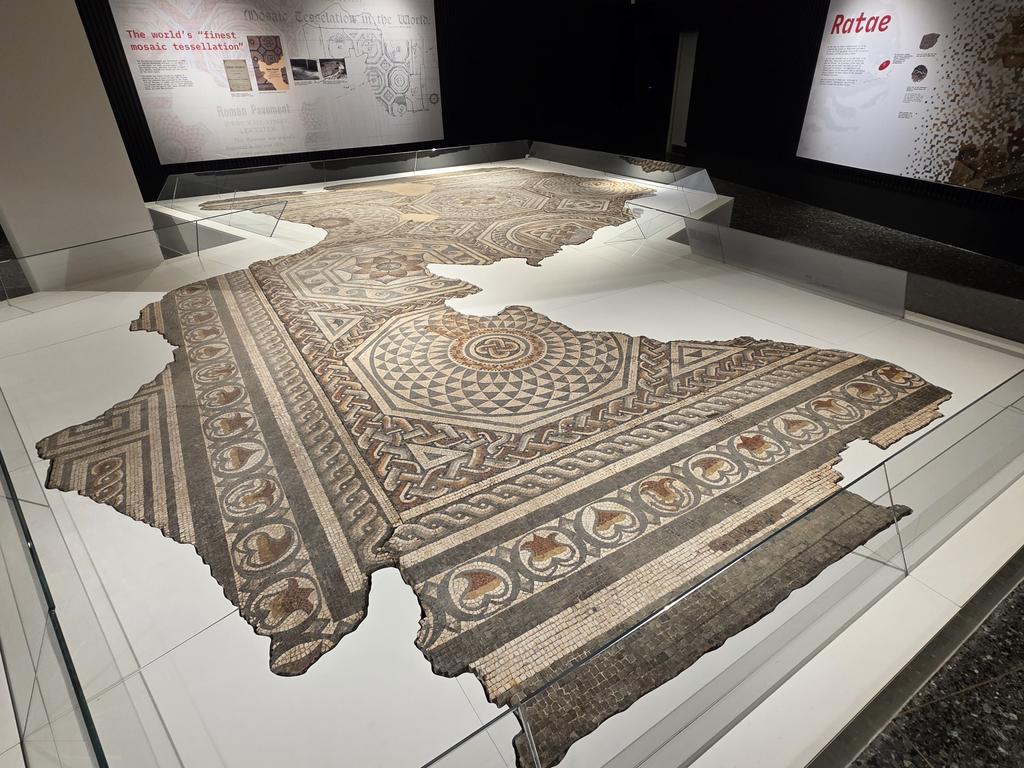 Dr Simon Elliott FSA tweet media