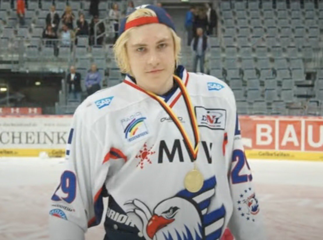 x - lissa tweet media