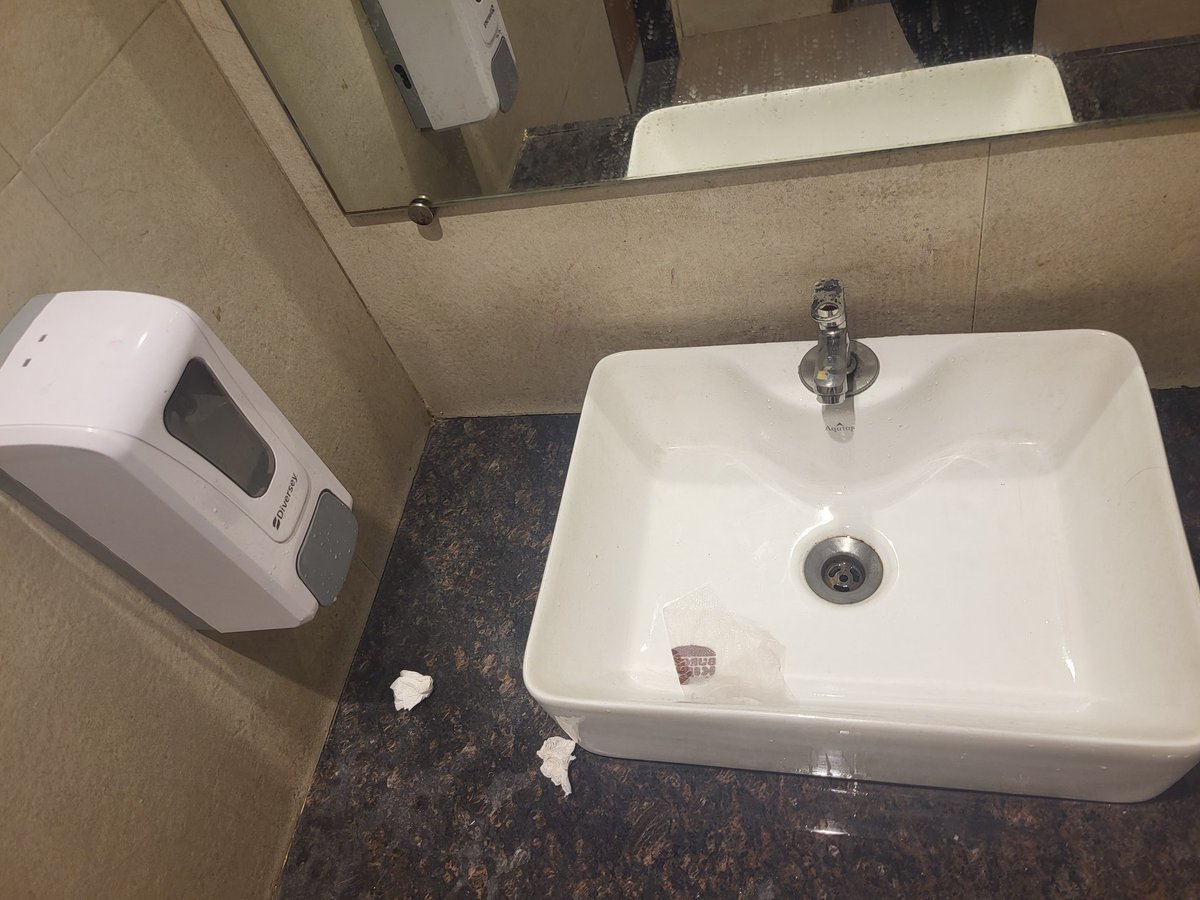 CodexGiga69's tweet photo. Very disappointed with the hygiene at Burger King Nerul, Navi Mumbai. Dirty washrooms, trash everywhere, unclean tables and floors. An employee even placed my sundae on a tray that already had chicken items. We pay this much money just for this?

@BurgerKingIndia #BurgerKing https://t.co/PHZIcqYmRC