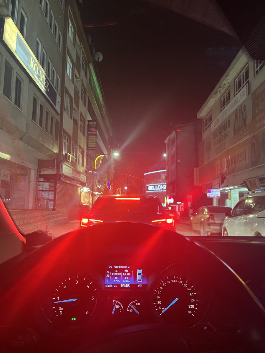 aydinnn33's tweet photo. akanzi https://t.co/ZmNourDoL8