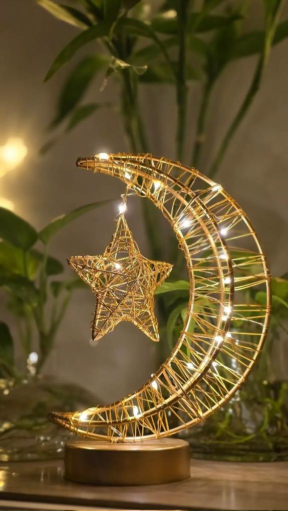 دعاء الليلة. 
اللهُمَّ جمّل حظنا ونصيبنا وارفعنا بأحسن الأخلاق وارفع شأننا وقدرنا في الدنيا والآخرة وأحسن ذكرنا بين العالمين و سخر لنا الأرض و من عليها، اللهُمَّ إننا مقصّرون و أنت الكريم، ربِّ تجاوز عنا بعفوك و مغفرتك يا ربّ العالمين♥️.