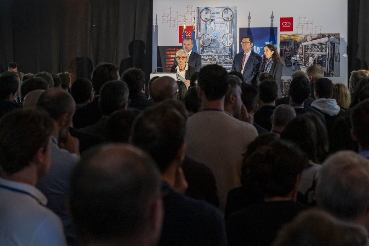 À Valduc, au cœur du dispositif scientifique et industriel de notre dissuasion nucléaire, j’ai tenu à saluer l’engagement des ingénieurs, chercheurs et techniciens du CEA-DAM. Leur travail, dans la discrétion et l’excellence, contribue directement à la crédibilité de notre
