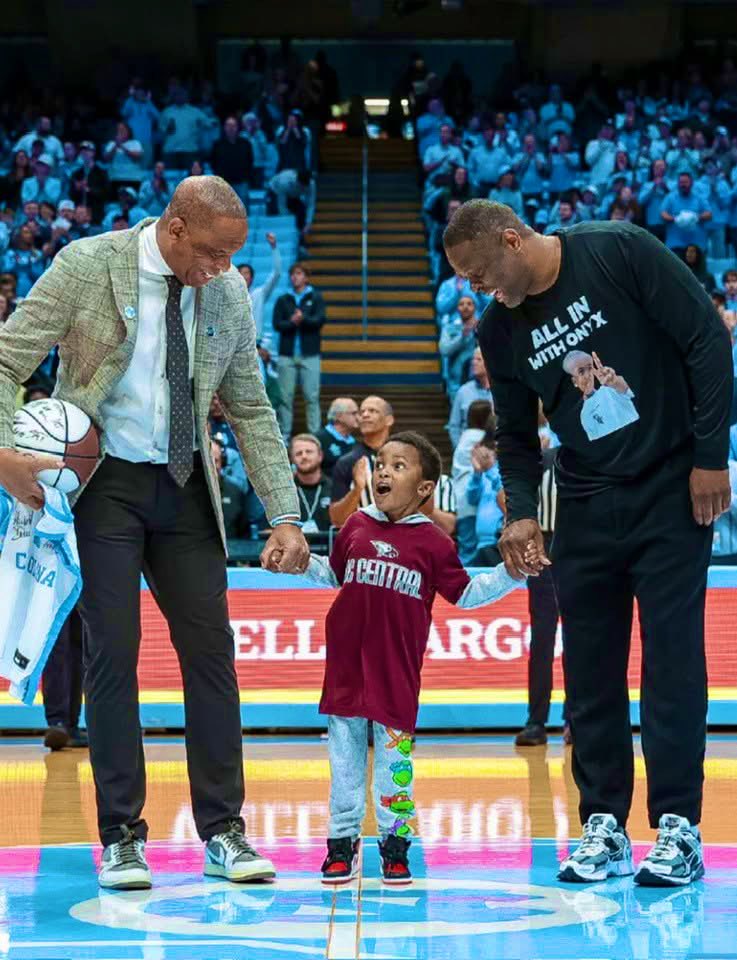 LeeenaBellle87's tweet photo. Soo Heartbreaking. 😭
 
I pray for the day cancer is a thing of the past, especially for kids. https://t.co/igHPakaTNM