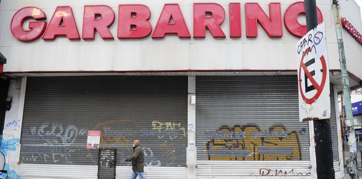 LA JUSTICIA DECRETÓ LA QUIEBRA DE GARBARINO

La empresa llevaba más de tres años en crisis. Estaba en concurso de acreedores desde noviembre de 2021 y no logró encontrar inversores para reestructurar su deuda. La Justicia había dado un plazo para conseguir un comprador pero el