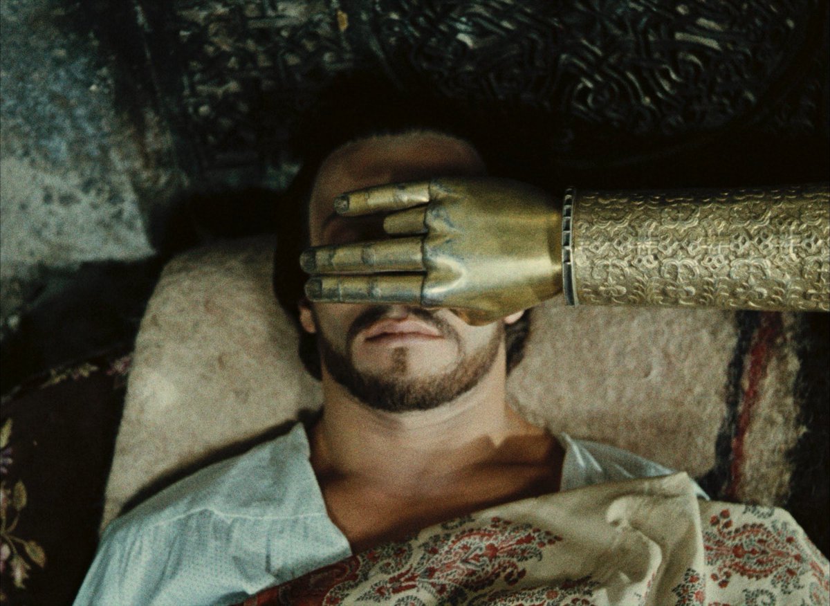 HauntedMovies's tweet photo. The Color of Pomegranates (1969) dir. Sergei Parajanov https://t.co/YhDnTOJiYC