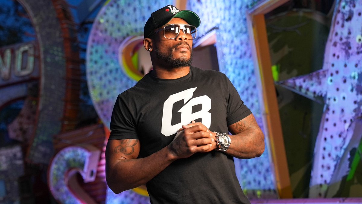 Zuffa_Boxing's tweet image. Only one can be KING 👑

🇦🇺 @JaiOpetaia1 v Brandon Glanton 🇺🇸

📍: @NeonMuseum | SUN | 9pmET | 📺: @ParamountPlus