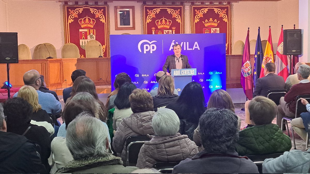 Rpngrajos's tweet photo. 🔵Mayor inversión de la JCyL en materia sanitaria en #Ávila
🔵Transporte y mejorar las comunicaciones interiores del #Tietar.
🔵Incendios.- se extiende el operativo y se Profesionaliza. Otros votaron en contra.
O gobierna el @PPopularCyL a partir del #15M o tendremos colapso. https://t.co/oZ3yGd3sJM