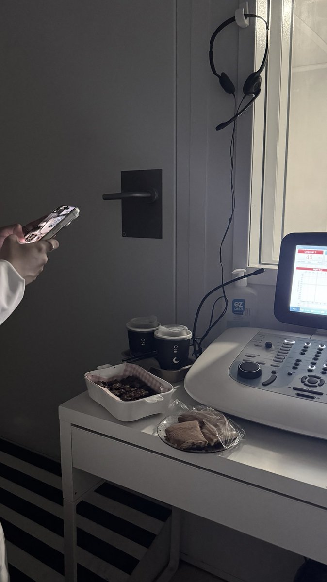 شُمــوخ tweet media