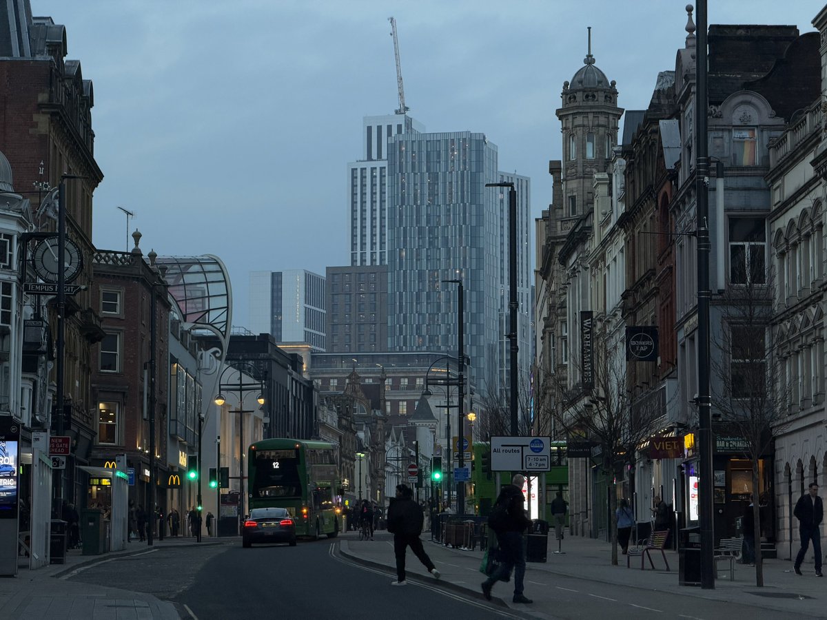 rly cool girl tweet media